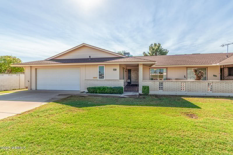 10709 Clair Dr, Sun City, AZ 85351