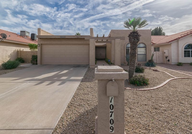 10709 E Bellflower Dr, Sun Lakes, AZ 85248