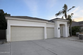 10709 Knowles Ave, Mesa, AZ 85209