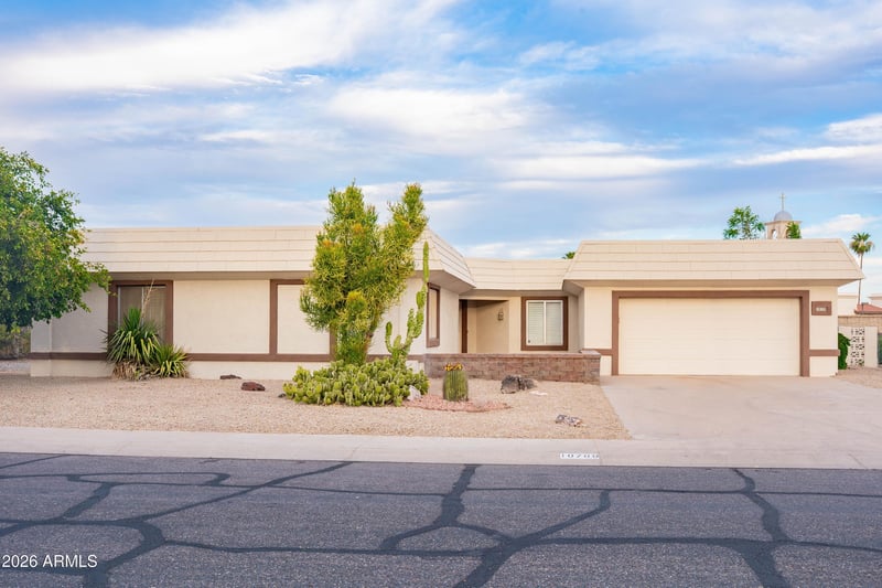 10709 Wheatridge Dr, Sun City, AZ 85373