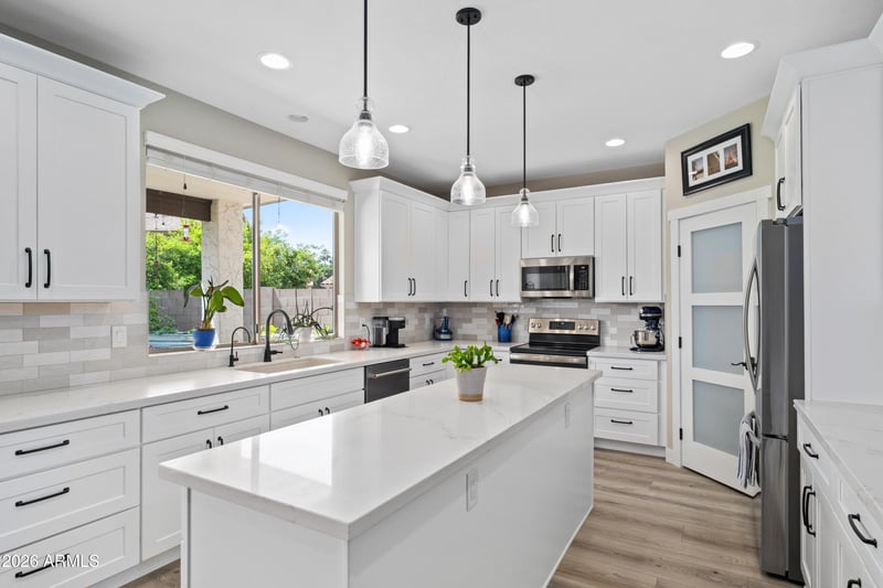 1071 Ivanhoe St, Gilbert, AZ 85295