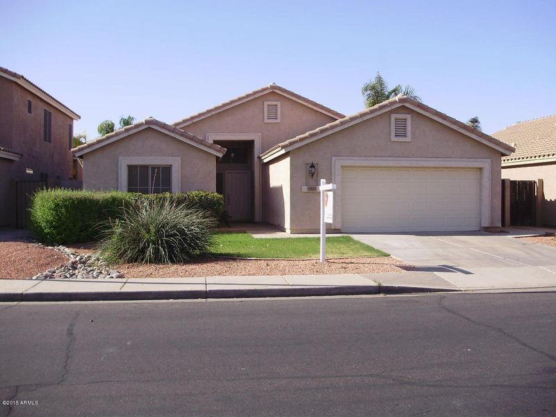 1071 E Windsor Dr, Gilbert, AZ 85296