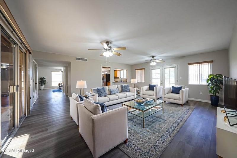 10710 El Capitan Cir, Sun City, AZ 85351