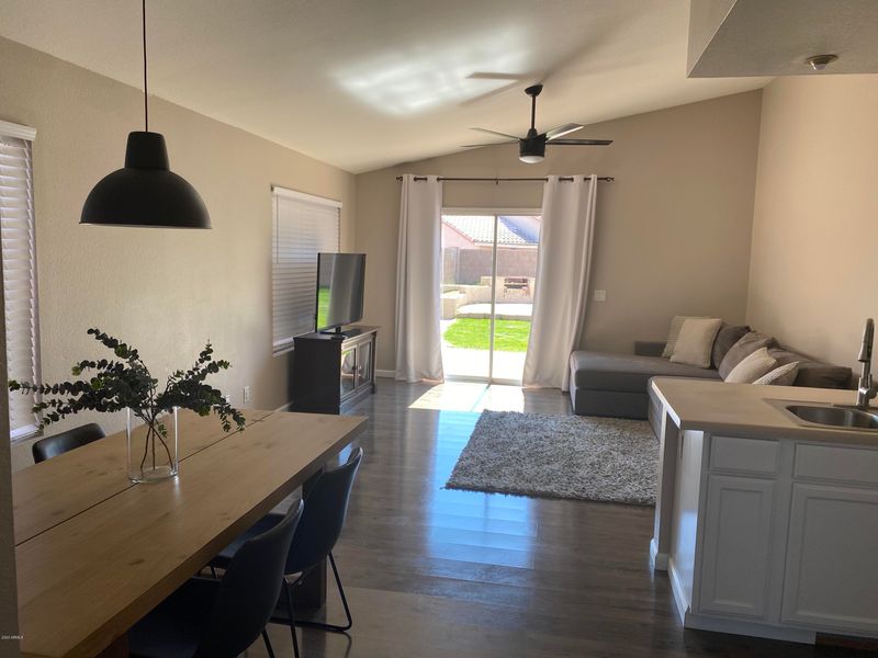 10711 W Glenrosa Ave, Phoenix, AZ 85037
