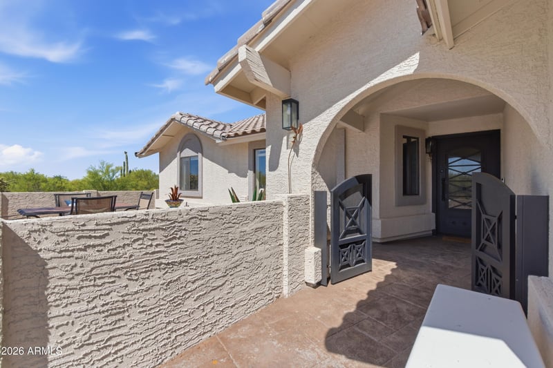 10712 E Hummingbird Ln, Gold Canyon, AZ 85118