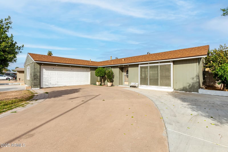 10713 36th Ave, Phoenix, AZ 85029