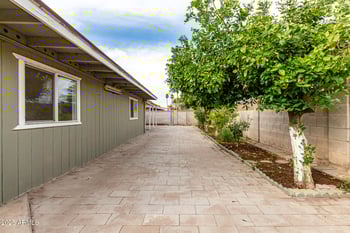 10713 36th Ave, Phoenix, AZ 85029