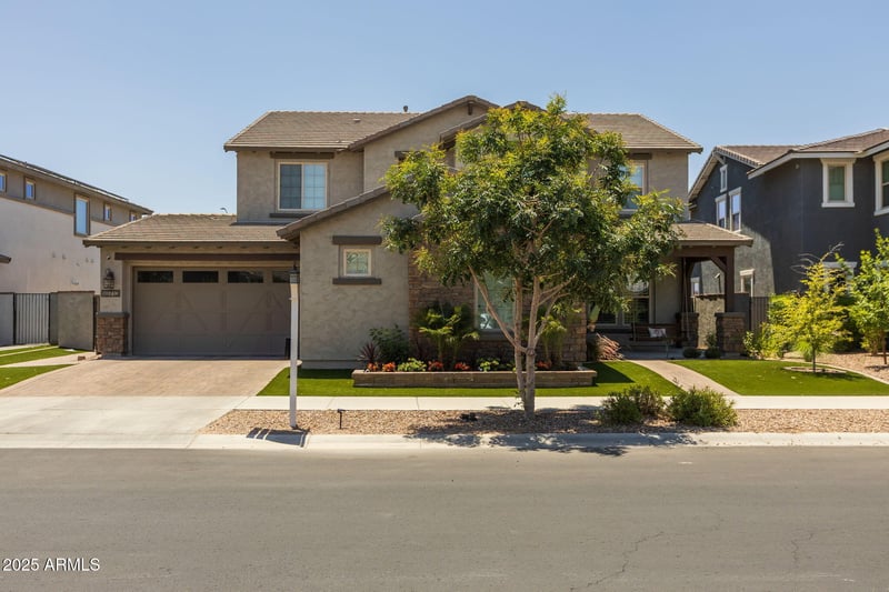10713 Tesla Ave, Mesa, AZ 85212