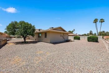 10714 Saratoga Cir, Sun City, AZ 85351
