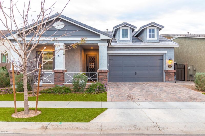 10715 E Monterey Ave, Mesa, AZ 85209