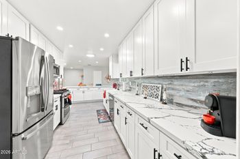 10718 W Cheryl Dr, Sun City, AZ 85351