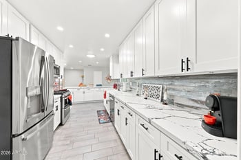 10718 W Cheryl Dr, Sun City, AZ 85351