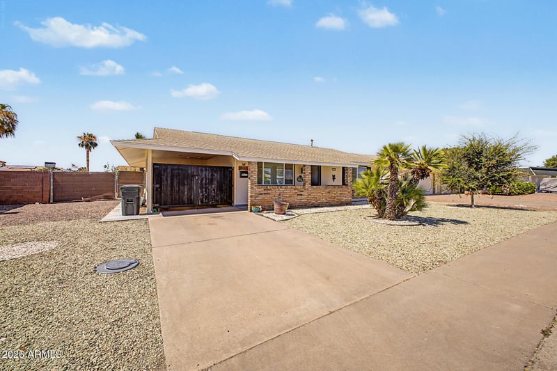10718 W El Capitan Cir, Sun City, AZ 85351