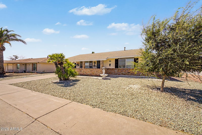 10718 W El Capitan Cir, Sun City, AZ 85351