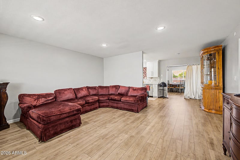 10718 W El Capitan Cir, Sun City, AZ 85351