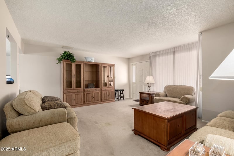 10719 Kaler Dr, Glendale, AZ 85307