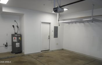 1072 Sunburst Ln, Tempe, AZ 85284