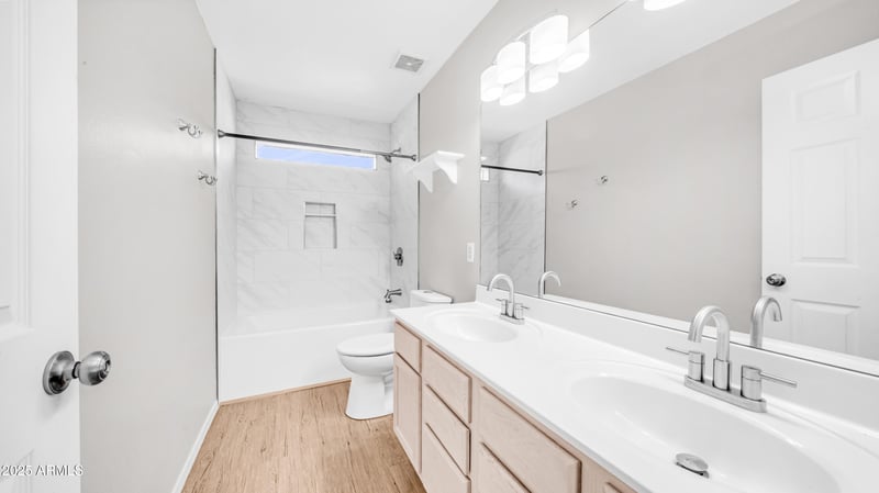 1072 Windhaven Ave, Gilbert, AZ 85233