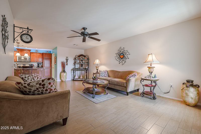 10720 Santa Fe Dr, Sun City, AZ 85351