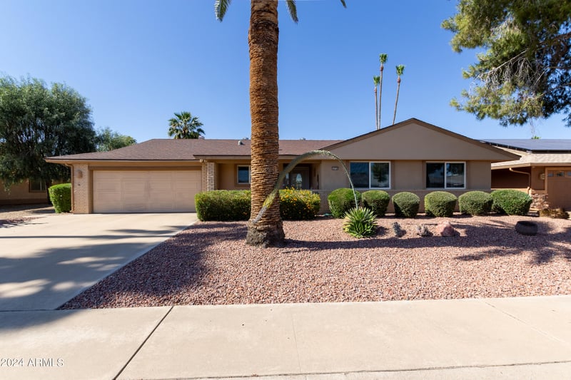 10720 Saratoga Cir, Sun City, AZ 85351