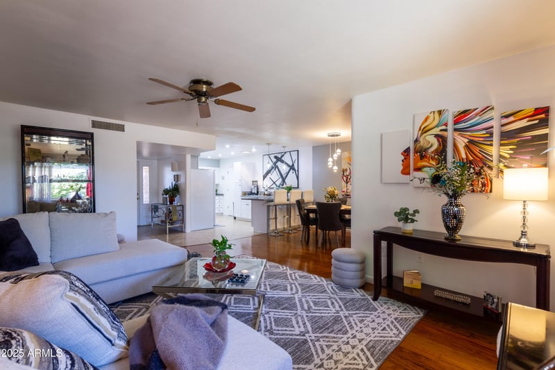 10720 Saratoga Cir, Sun City, AZ 85351