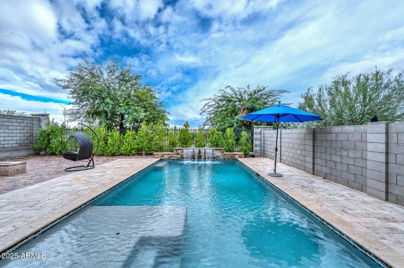 10721 Realgar Rd, Peoria, AZ 85383