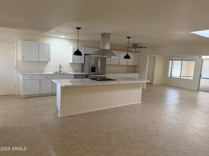 10722 El Capitan Cir, Sun City, AZ 85351