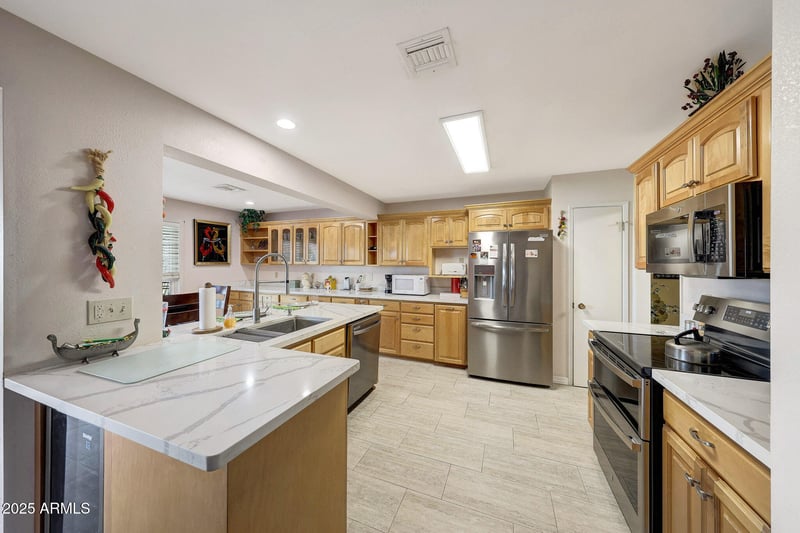 10722 Tropicana Cir, Sun City, AZ 85351