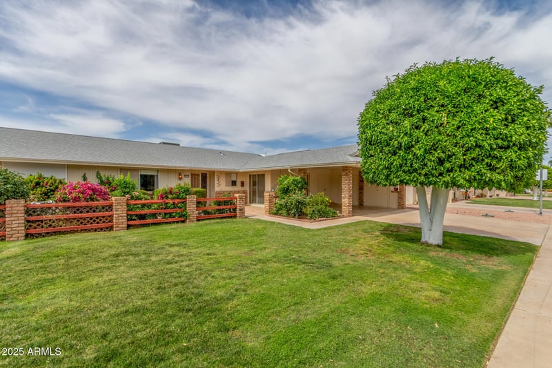10724 Cheryl Dr, Sun City, AZ 85351