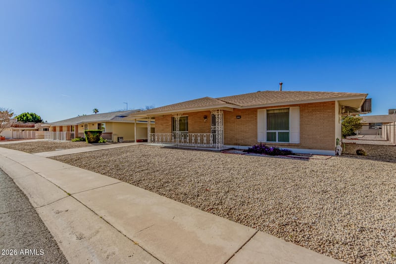 10726 W Camelot Cir, Sun City, AZ 85351