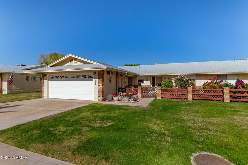 10728 Cheryl Dr, Sun City, AZ 85351