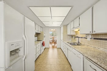 10729 Wedgewood Dr, Sun City, AZ 85351