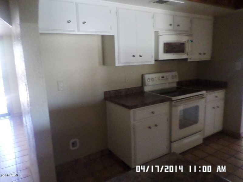 1073 E Watson Dr, Tempe, AZ 85283