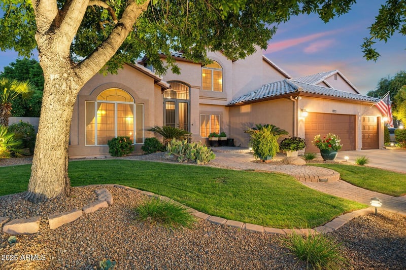 1073 Layman St, Gilbert, AZ 85233