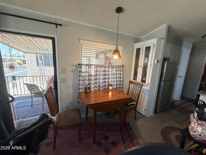 1073 Seneca Dr, Apache Junction, AZ 85119