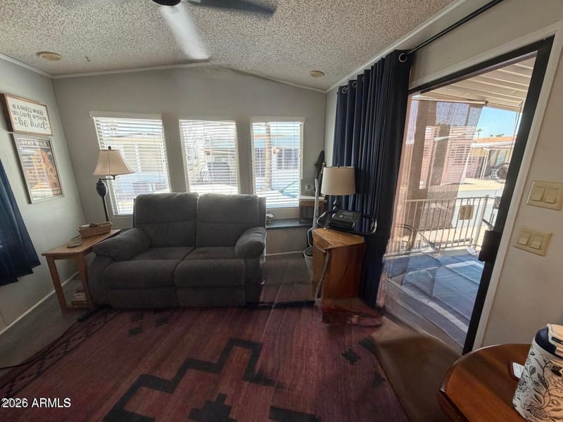 1073 S Seneca Dr, Apache Junction, AZ 85119