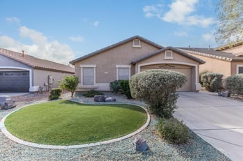 1073 Taylor Trl, San Tan Valley, AZ 85143