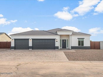 10731 Cove Dr, Arizona City, AZ 85123