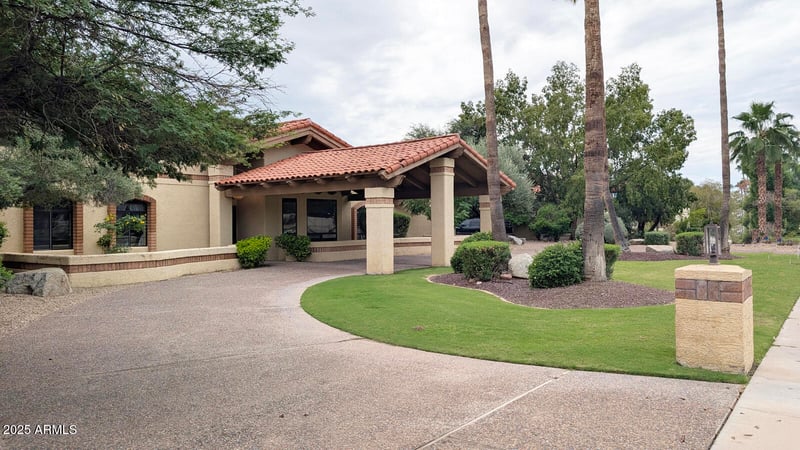 10731 Fanfol Ln, Scottsdale, AZ 85258