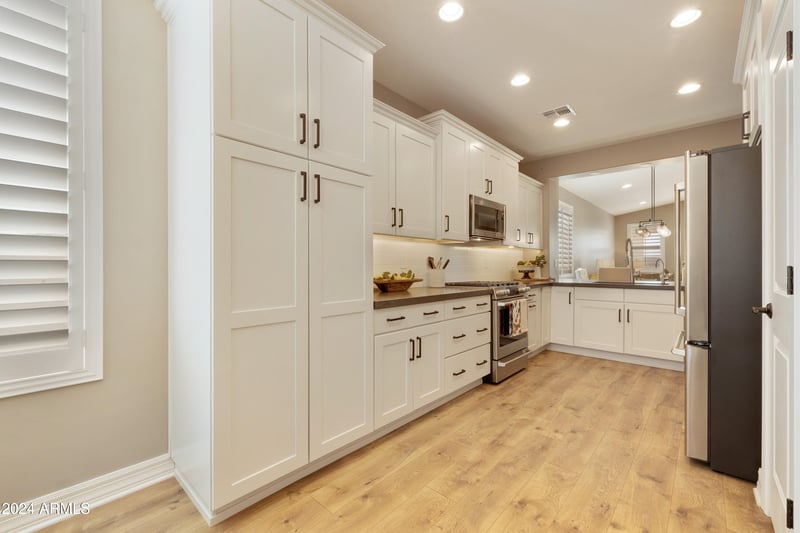 10731 Texas Ave, Mesa, AZ 85212