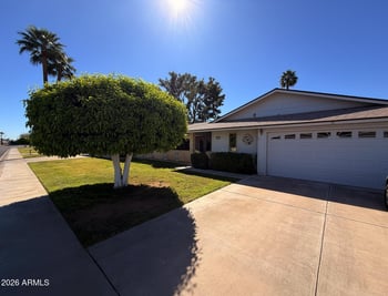 10731 Salem Dr, Sun City, AZ 85351