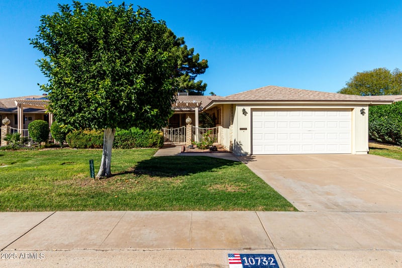 10732 Denham Dr, Sun City, AZ 85351
