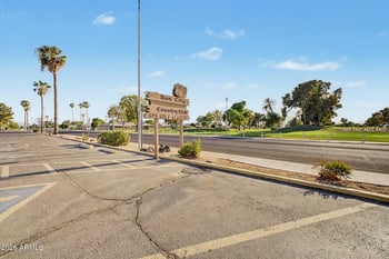 10732 Caron Dr, Sun City, AZ 85351