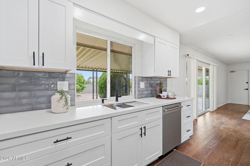 10733 Hutton Dr, Sun City, AZ 85351