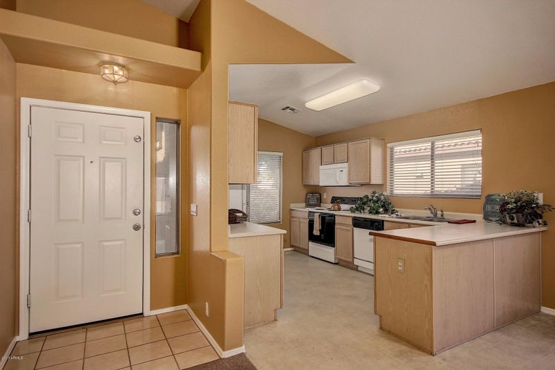 10734 E Emerald Ave, Mesa, AZ 85208