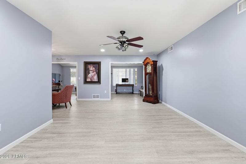 10734 Saratoga Cir, Sun City, AZ 85351