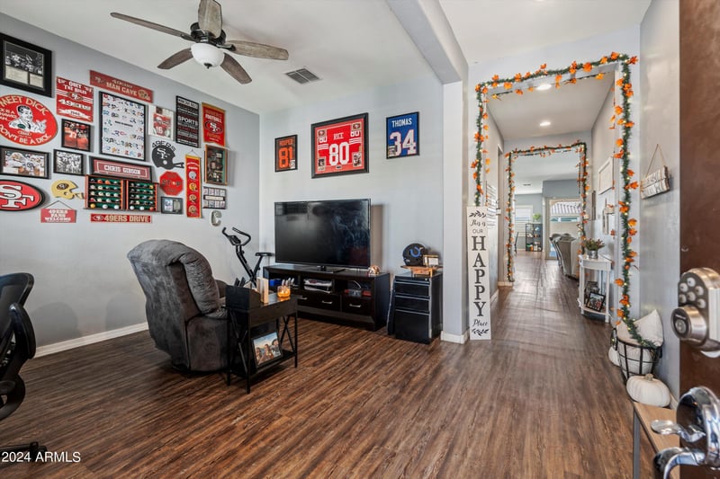 10737 Simone Ave, Mesa, AZ 85212