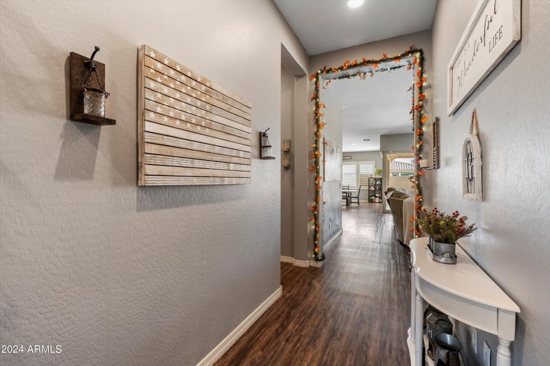 10737 Simone Ave, Mesa, AZ 85212