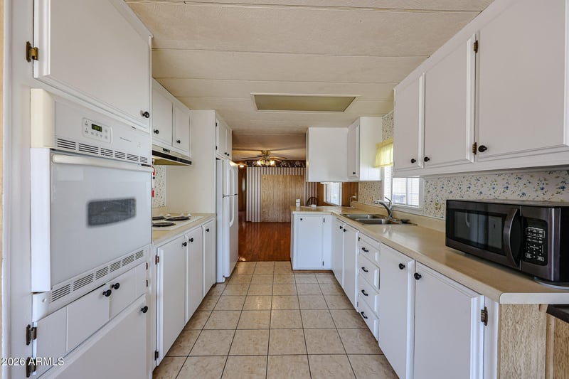 10737 W Sack Dr, Peoria, AZ 85373