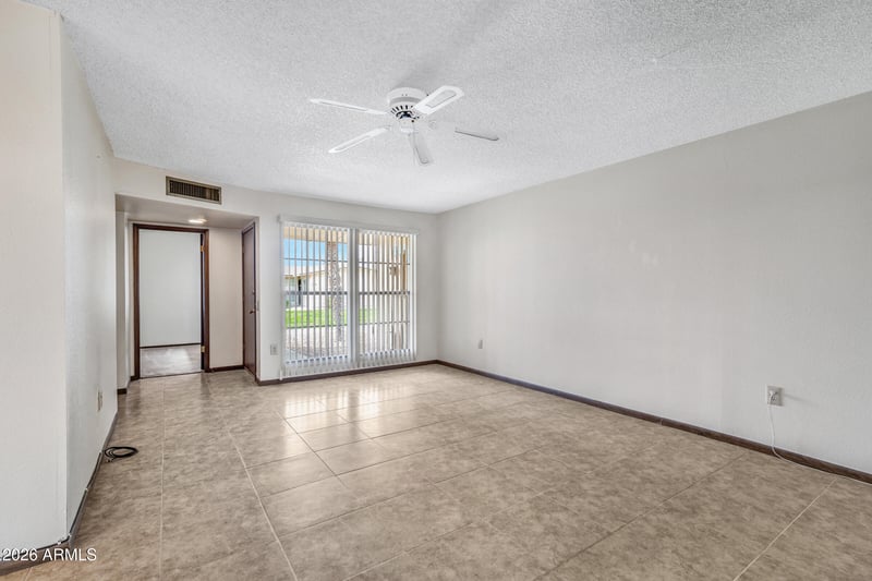 10737 Santa Fe Dr, Sun City, AZ 85351